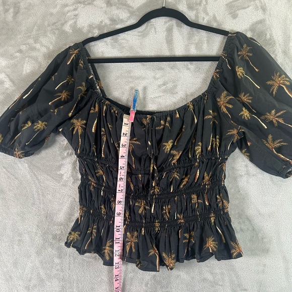 Lavender Brown palm tree peasant top - Picture 7 of 9